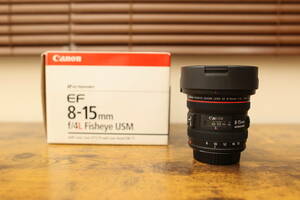 【超美品】キヤノン　Canon EF8-15mm F4L フィッシュアイ USM