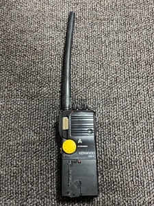 ジャンク品　KENWOOD　トランシーバー　CB無線機（市民ラジオ）CBZ-11　 ８chモデル　500mW