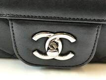 ☆CHANEL デカマトラッセ Wフラップ シャネルチェーンショルダーバッグ ラムスキン シルバー金具 人気 ♯185161-3853_画像3