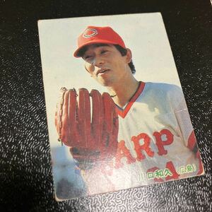 カルビー　1985年　川口和久　111番　広島カープ　レアブロック　プロ野球カード　85年