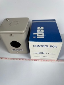 KGN 111Y CONTROL BOX Idec 外箱青 店番 電材-18