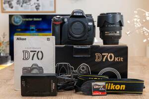 【Nikon】ワンオーナー ニコン D70 Kit 一眼レフカメラ レンズ AF-S DX Zoom-NIKKOR 18-70mm f/3.5-4.5G IF ED