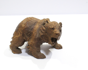 木彫り熊 吠え熊 北海道 民芸品/工芸品 熊の木彫り 置物 クマ くま 木彫　熊　中古 ya0841