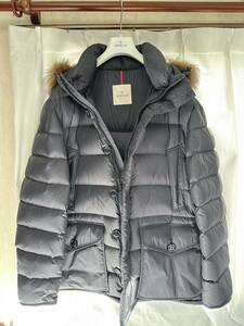 ★１円〜売り切り！ 【美品】希少ビッグサイズ MONCLER CLUNY クルーニー コヨーテファー TG7 ネイビー色 紺色 正規品 ★定価30万円以上