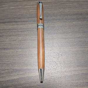 モクレン製ボールペン　ツイスト式　シルバー