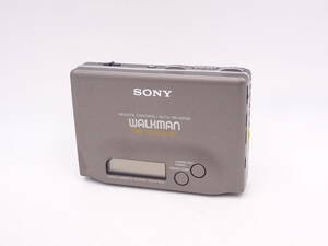 AA1307/ソニー ウォークマン WM-F701C/ポータブル ラジオ カセット プレーヤー/シルバー/SONY WALKMAN 保管品