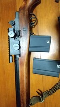 東京マルイ U.Sライフル M14.18歳以上スタンダード電動ガン 木製ストック カスタムウッドストックは木目の美しい_画像3