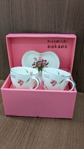 【M】hiromichi nakano ヒロミチ ナカノ カップ ＆ ハートプレート 花柄×ゴールド ※電子レンジ使用可
