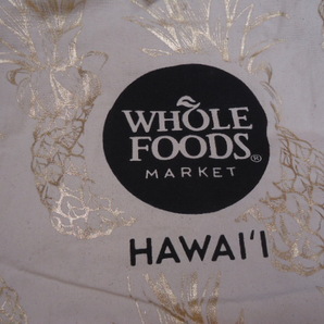 即決 ハワイ WHOLE FOODS ホールフーズ エコバック トートバック クリーム色 黒・金色ロゴ・パイナップル柄 新品 未使用品の画像2