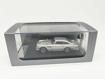 DCM 1/64 アストンマーティン Aston Martin DB5 銀_画像6