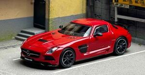 Tarmac Works 1/64 ベンツ SLS AMG