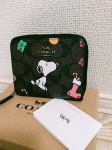 COACH×SNOOPY限定コラボ コーチ 2つ折り財布