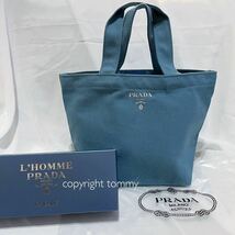 新品未使用 プラダ PRADA 箱付き ブルー 送料無料 ランチバッグ ロゴ メンズ レディース トートバッグ エコバッグ キャンバス ノベルティ_画像1