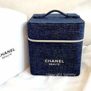 新品未使用 シャネル CHANELノベルティ ロゴ バニティ 2023 ホリデー限定 コスメ 小物入れ ネイビー ブランド 化粧ポーチ