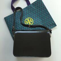 ☆新品☆TORY BURCH/トリーバーチバッグ ショルダーバッグ ハンドバッグ 2WAYバッグ 斜め掛け レザー アウトレット品_画像3