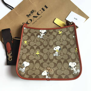 ☆新品☆コーチ/COACH バッグ CF294 Coach x Peanuts スヌーピーコラボ ショルダーバッグ 斜めがけバッグ クロスボディーアウトレット品