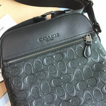 ☆新品☆コーチ/COACH バッグ F73338 ブラック ボディーバッグ ショルダーバッグ フライトバッグ クロスボディー アウトレット品_画像2