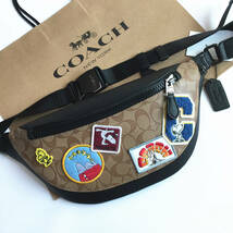 ☆新品☆コーチ/COACH C4028 COACH X PEANUTS ピーナッツコラボ スヌーピーベルトバッグ ウエストバッグ ボディーバッグ アウトレット品_画像1