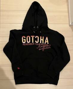 ガッチャ　GOTCHA プルオーバーパーカー　フーディー ブラック Mサイズ