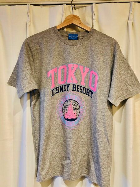 【新品未使用】東京ディズニーリゾート ロゴ入り Tシャツ 半袖 グレー Lサイズ