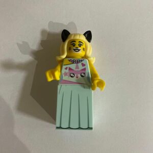 レゴ　ミニフィグ　猫娘ちゃん　LEGO ミニフィギュア　レゴランド