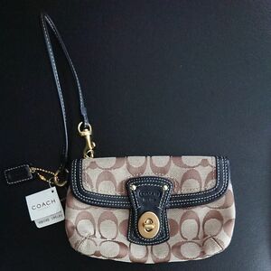 未使用　COACH コーチ キャパシティ　フラップ　リストレット　ポーチ タグ付き