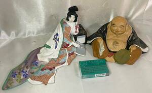 置物　その2　春画・布袋様・着物美人　2点　検：日本人形　博多人形　枕絵　浮世絵　骨董　アンティーク