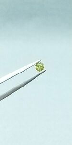 マリガーネット　0.24ct