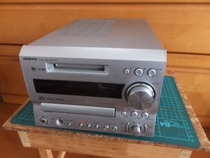 【動作品】（ピックアップレンズ新品）ONKYO FR-7GX CD・MDチューナーアンプ 本体のみ