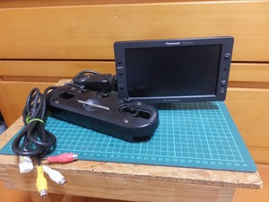 Panasonic TR-M70WE1車載モニタ 7V型ワイド 液晶カラーモニター ヘッドレスト取付金具