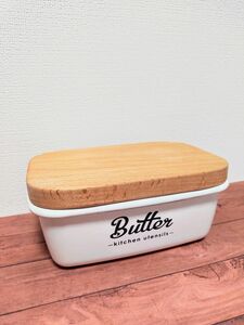 Lilly White　リリーホワイト　ホーロー バターケース Butter