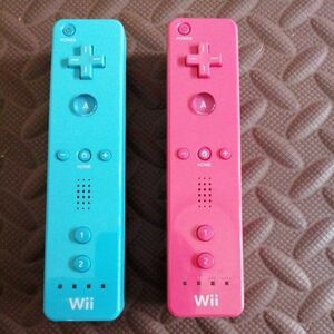 美品　ニンテンドーWiiリモコン　ブルー　ピンク 2本セット　送料無料　動作確認済　