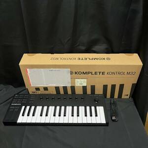 BAY182H Native Instruments KOMPLETE KONTROL M32