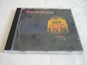 CD 　SATANIC SURFERS　 サタニック サーファーズ / 666 MOTOR INN BHR053　　海外盤　ケース傷あります。