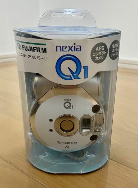 新品nexia Q1 富士フイルム　コンパクトカメラ