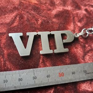 VIP　エンブレム　キーホルダー　デコトラ　観光バス　中央観光　サロンバス　リアル金属感 　レトロ　当時物　昭和　ステンレス製　