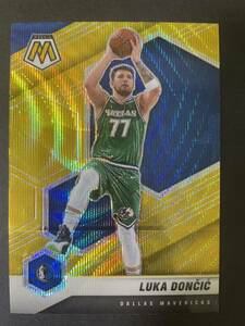 2020-21 Panini mosaic luka doncic gold wave SSP NBAカード　ルカ　ドンチッチ　表面初期傷印刷ラインあり　FL0120