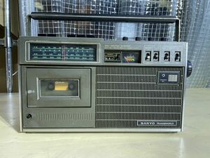 ゼyb#98 SANYO MR-6850 昭和レトロ ラジオカセットレコーダー ラジカセ 現状品