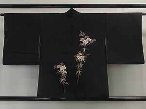 平和屋1■羽織　駒刺繍　草花文　黒地　金彩　逸品　dy7436