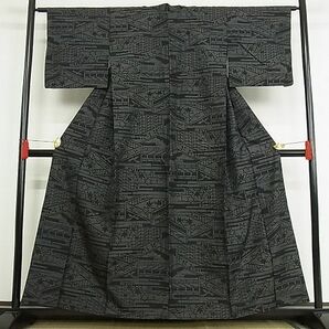 平和屋-こころ店■結城紬 100亀甲 家屋風景文 着丈156.5cm 裄丈63cm 正絹 逸品 1B-np1222の画像1