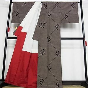 平和屋-こころ店■本場大島紬 幾何学文様 着丈164cm 裄66cm 正絹 逸品 B-oa7828の画像3