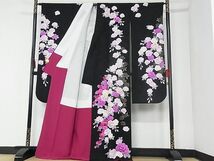 平和屋-こころ店■大正の浮世絵師 竹久夢二 夢二ロマン 振袖 草花文 薔薇 黒地 金銀糸 金銀彩 着丈162.5cm 裄丈66cm 正絹 逸品 A-cs6792_画像2