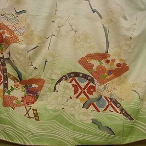 平和屋-こころ店◆豪華振袖 駒刺繍 扇花文 暈し染め 金彩 着丈152.5cm 裄丈65cm 正絹 逸品 mop408の画像3