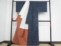 平和屋-こころ店■本場大島紬　７マルキ　亀甲笹文　着丈164cm　裄丈63cm　正絹　逸品　1B-np1915_画像2