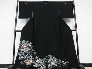 平和屋川間店■豪華黒留袖　風景花籬文　金彩　着丈165cm　裄丈67cm　正絹　逸品　A-ex4771