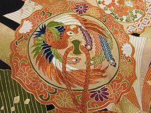 平和屋川間店■豪華黒留袖　駒刺繍　鏡裏鳳凰草花文　金彩　着丈150.5cm　裄丈63cm　正絹　逸品　A-br3846