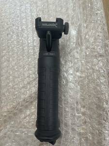 WILCOX 実物 PARA GRIP WITH BIPOD フォアグリップ グリップバイポッド ( Trijicon Leupold PEQ PVS ATPIAL LA5 peq15 wilcox surefire)