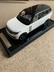 MOTORHELIX モーターへリックス 1/18 Land Rover ランドローバー Range Rover レンジローバー 2022 ホワイト ※パーツ破損有り