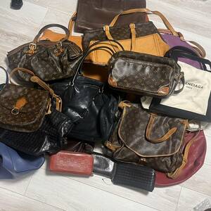 豪華20点以上 美品〜 LOUIS VUITTON ルイヴィトン PRADA プラダ バレンシアガ フェラガモ ボッテガヴェネタ グッチ バッグ 財布 まとめ売り