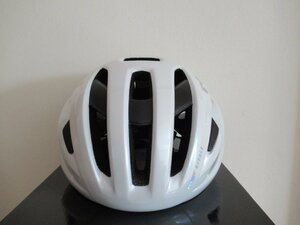MET RIVALE Mips セミエアロデザインヘルメット　White Holographic / Glossy　Mサイズ（56-58cm）　新品未使用